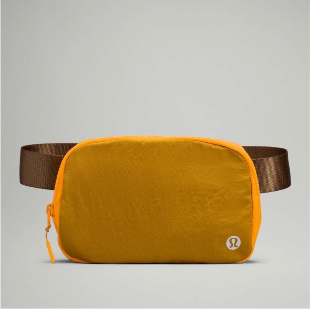 OG Lululemon Everywhere Belt Bag in Gold Spice / Clementine - Picture 3 of 13